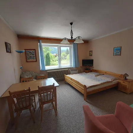 Pod Sinou Apartment